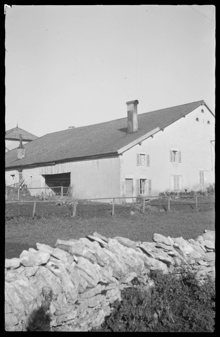Canteloup photographie Type de maçonnerie du pays en galets roulés Franche-Comté, France 1945 Ph.1946.68.1 Photo