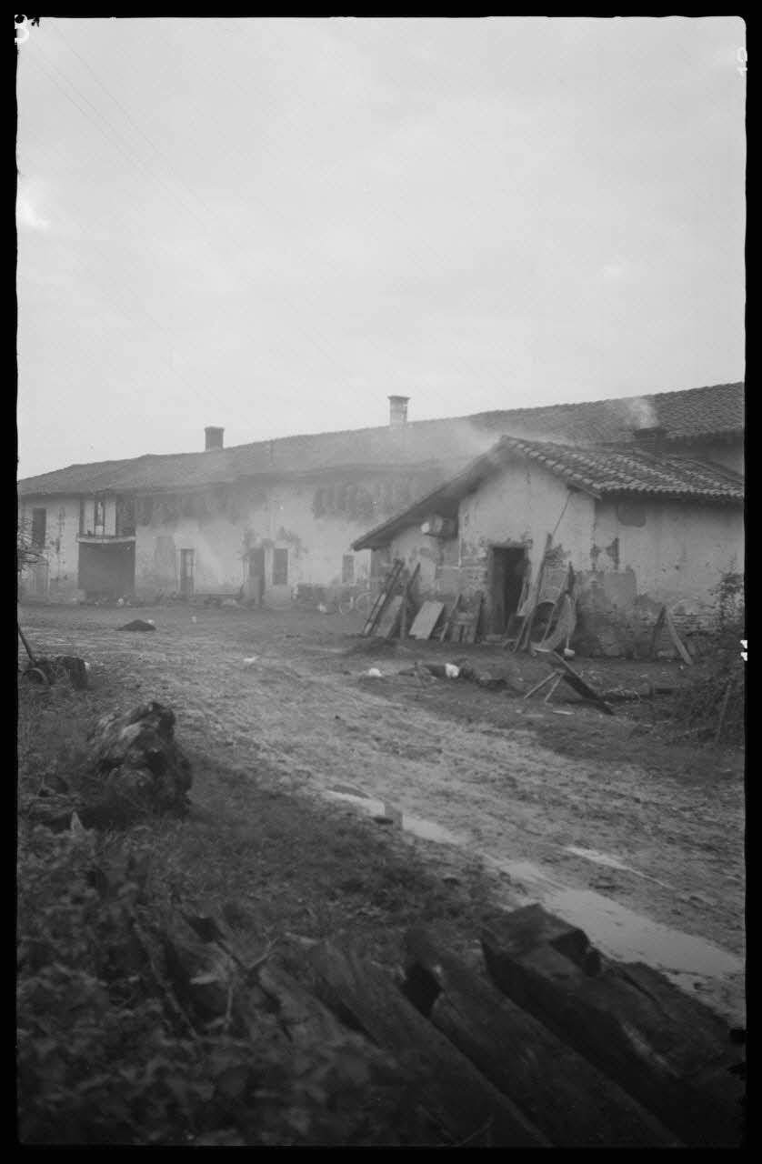 Canteloup photographie Vue côté four Rhône-Alpes, France 1945 Ph.1946.68.8 Photo