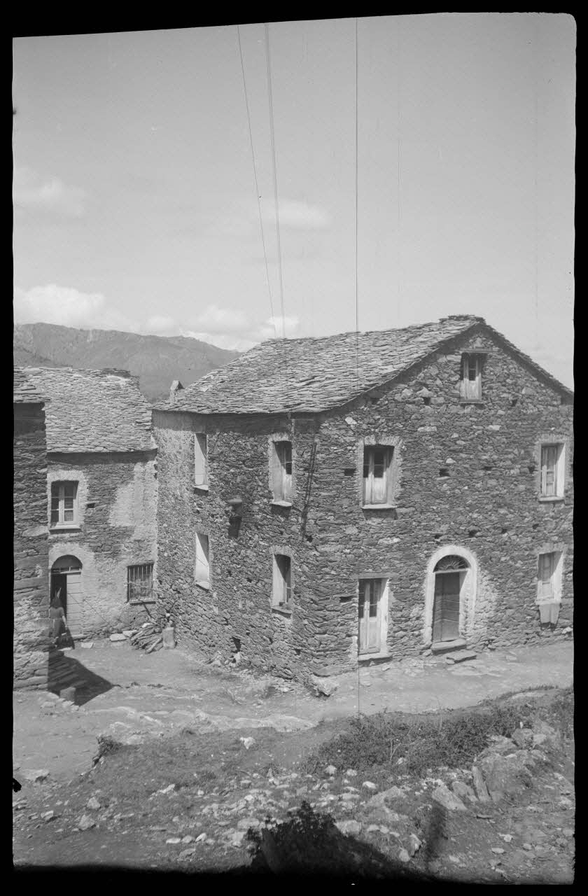 Max photographie Maisons corses Corse, France 1946/5/1 Ph.1946.101.2 Photo