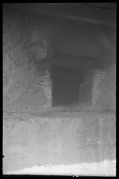 Max photographie Intérieur de maison. Cheminée Corse, France 1946/5/1 Ph.1946.101.5  Photo