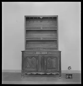 Pierre Soulier photographie Vaisselier Ile-de-France, France 1946/11/1 Ph.1946.145.3 Photo