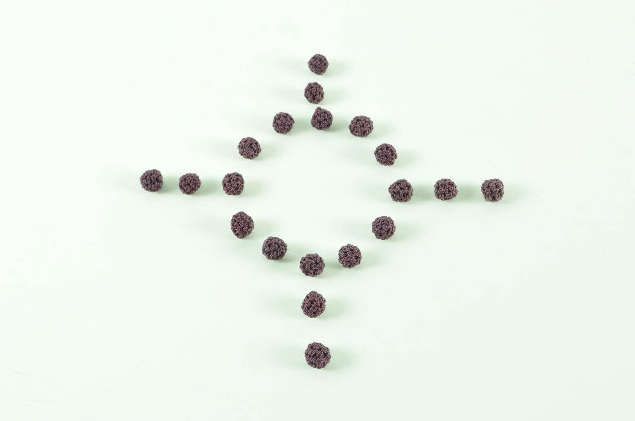 élément de costume 1986.6.109.5 Photo Mucem