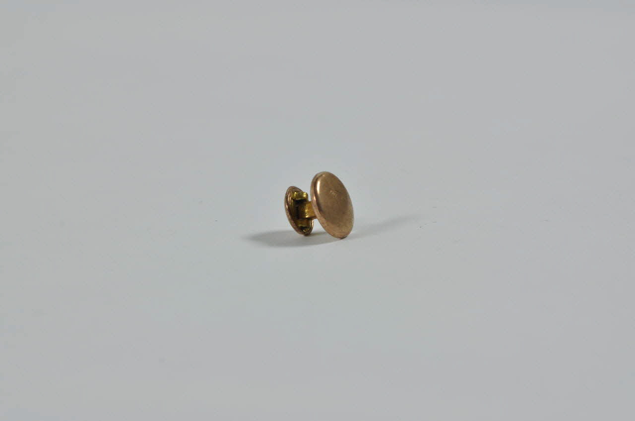 bouton de col de chemise d'homme 1986.6.57 Photo Mucem