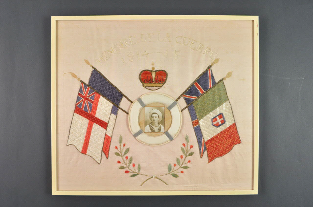 EMBLEME MILITAIRE 1914-1918 1986.77.5 Photo Mucem