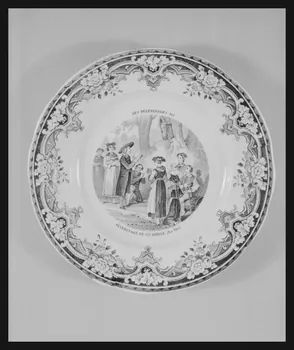 Pierre Soulier photographie "Pèlerinage de sainte Odile". Assiette provenant de Creil-Montereau France 1958/6/29 Ph.1958.63.3 Photo Mucem