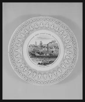 Pierre Soulier photographie Assiette provenant de Bordeaux et représentant Paris pendant le siège et la canonnière Farcy France 1958/6/29 Ph.1958.63.5 Photo Mucem