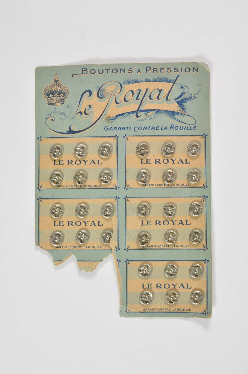 CARTON DE BOUTONS 1993.28.68.4.2 Photo Mucem