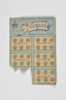CARTON DE BOUTONS 1993.28.68.4.2 Photo Mucem