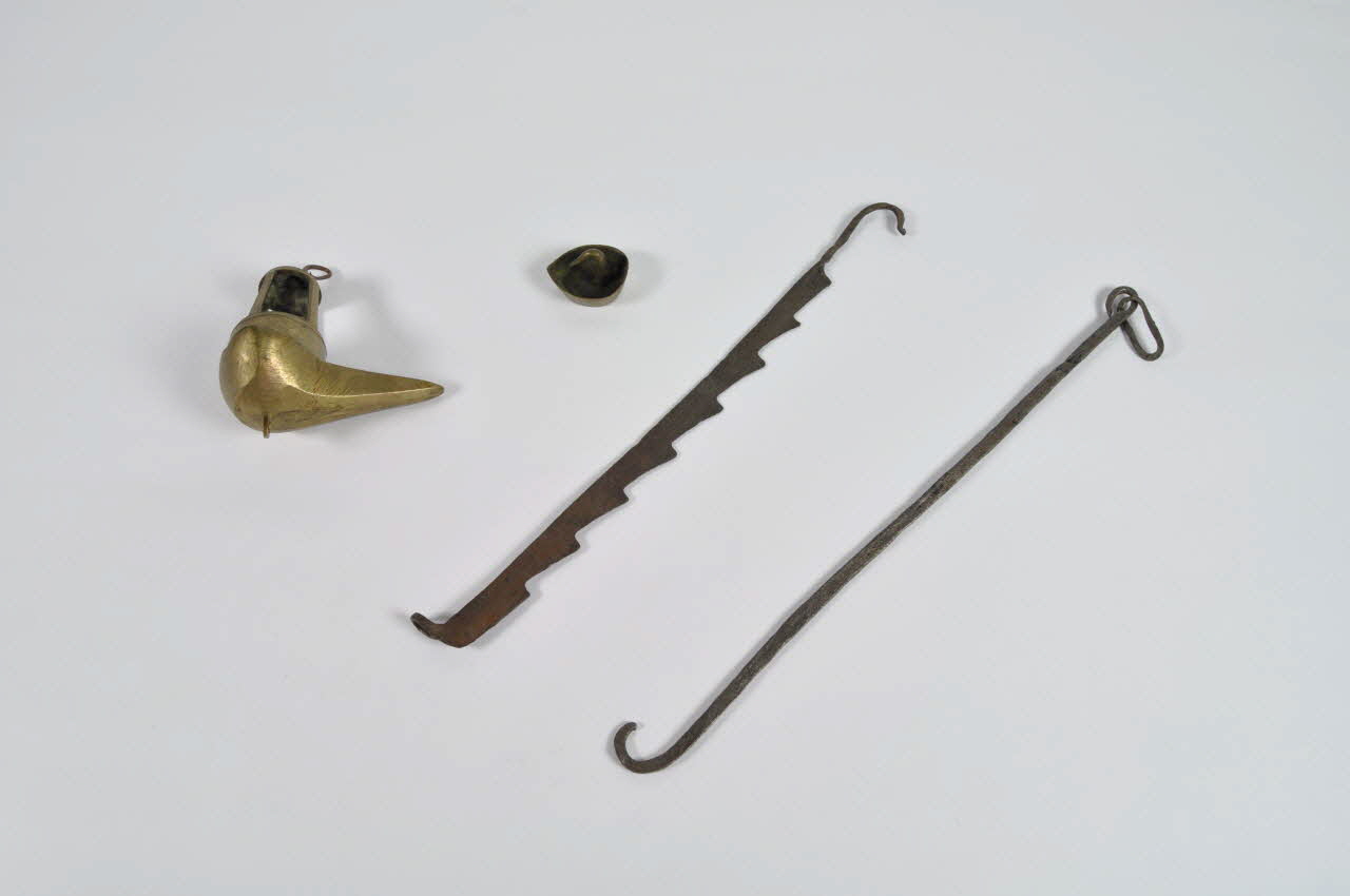 lampe à lanterneau Chaleil 1943.137.11.1-3 Photo Mucem