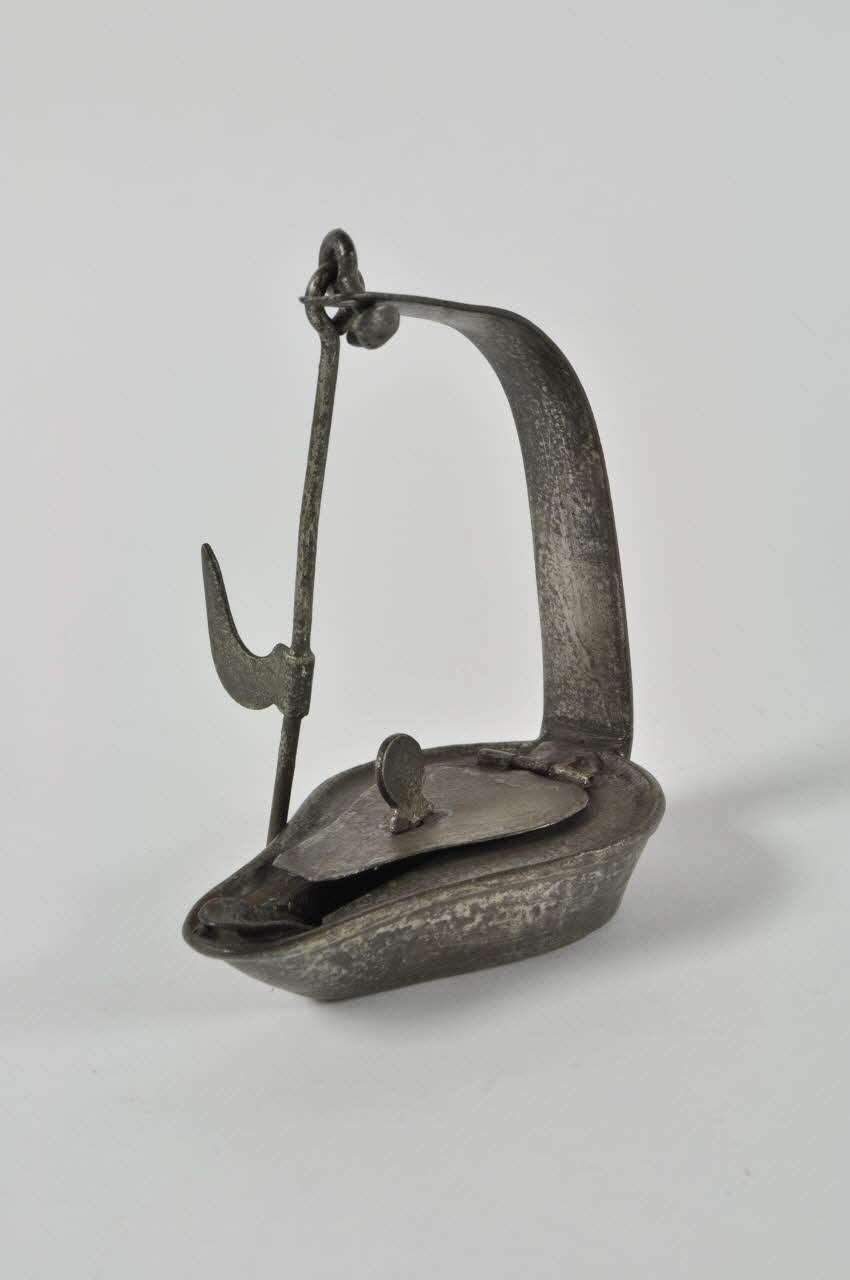 lampe à couvercle 1943.137.3 Photo Mucem