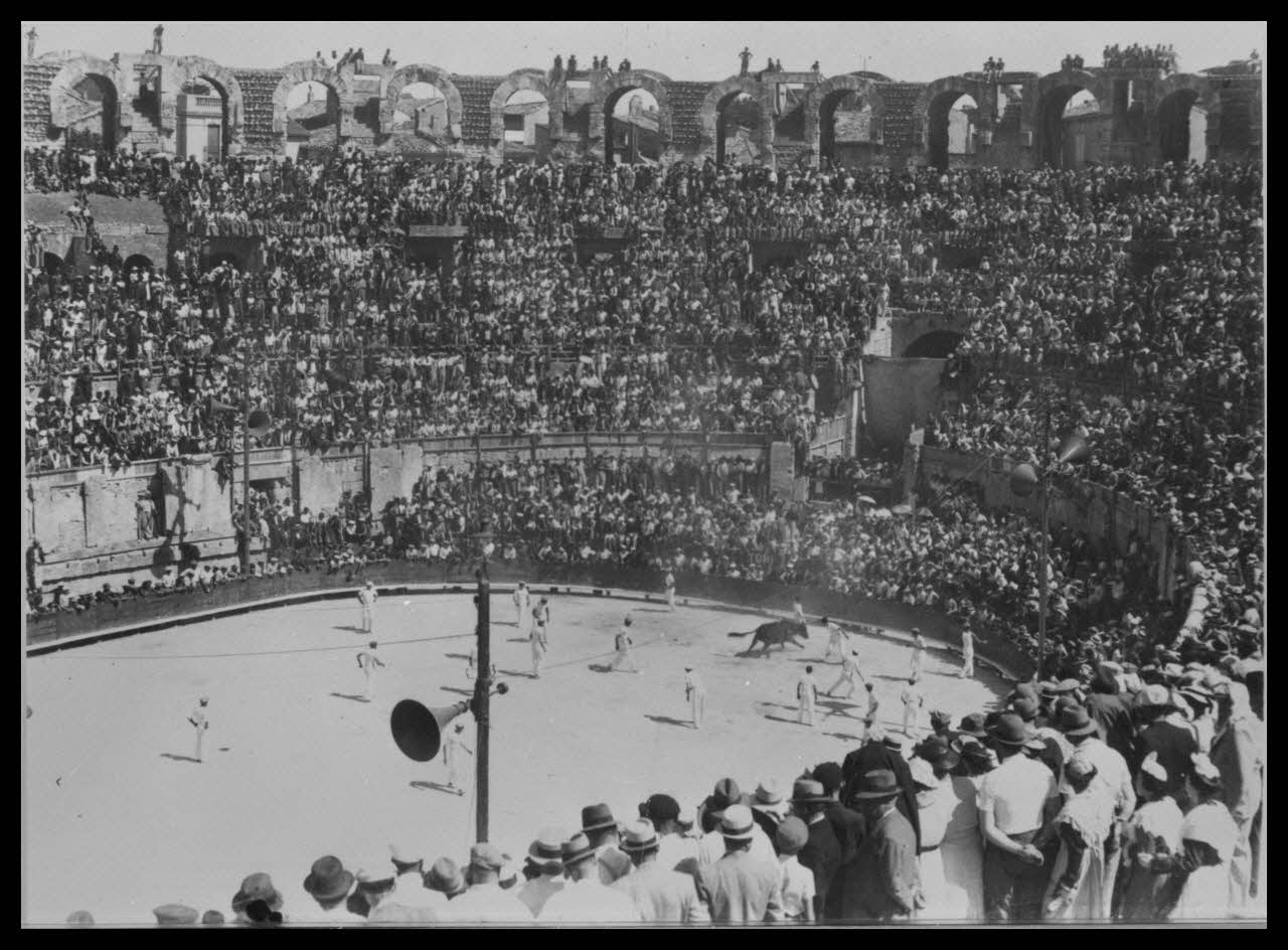 George photographie Course de la cocarde d'or. Vue d'ensemble pendant la course Bouches-du-Rhône, France 1934 Ph.1957.47.9 Photo