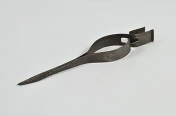 pince à chandelle 1943.175.1  Photo Mucem