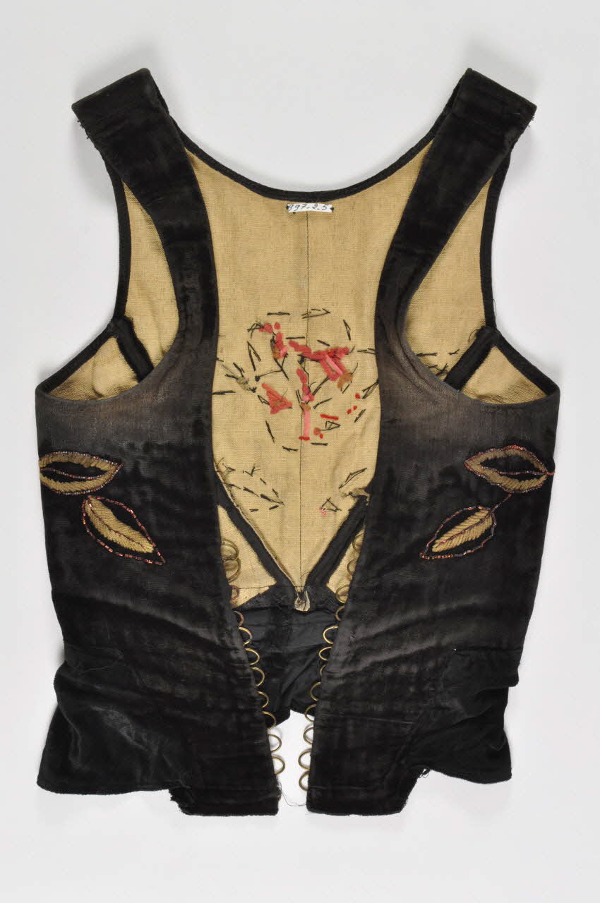 corselet De Pont-Aven 1950 1997.2.5 Photo Mucem