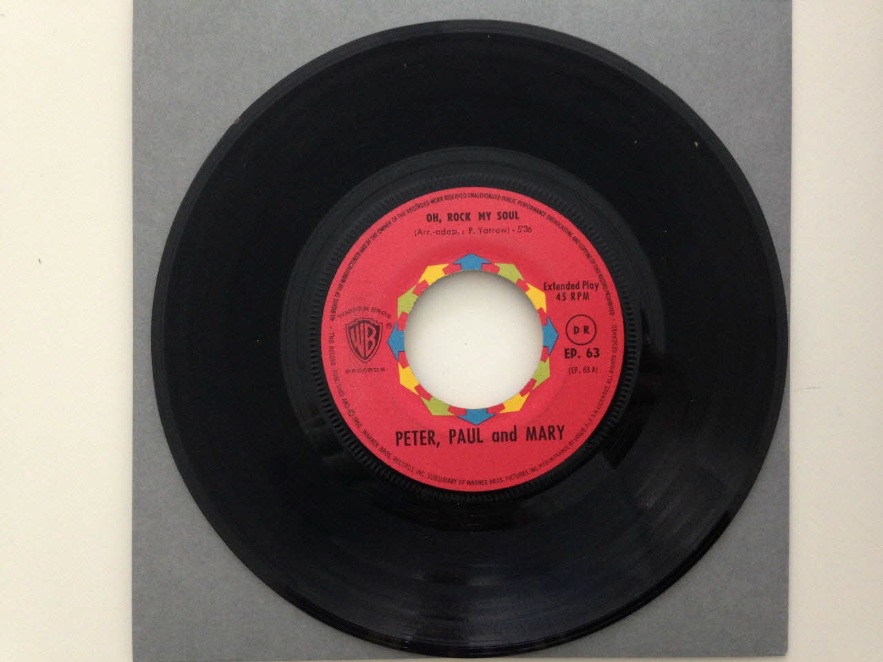 Peter, Paul And Mary; ; Warner Bros disque 45 tours Rocky road 1962 2001.69.16.3875 Photo