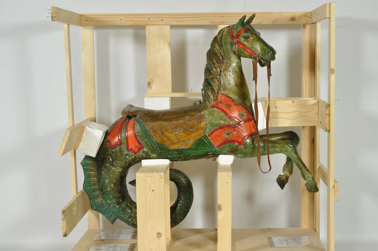 Friedrich Heyn SUJET DE MANEGE : CHEVAL 1890 1997.28.2 Photo Mucem