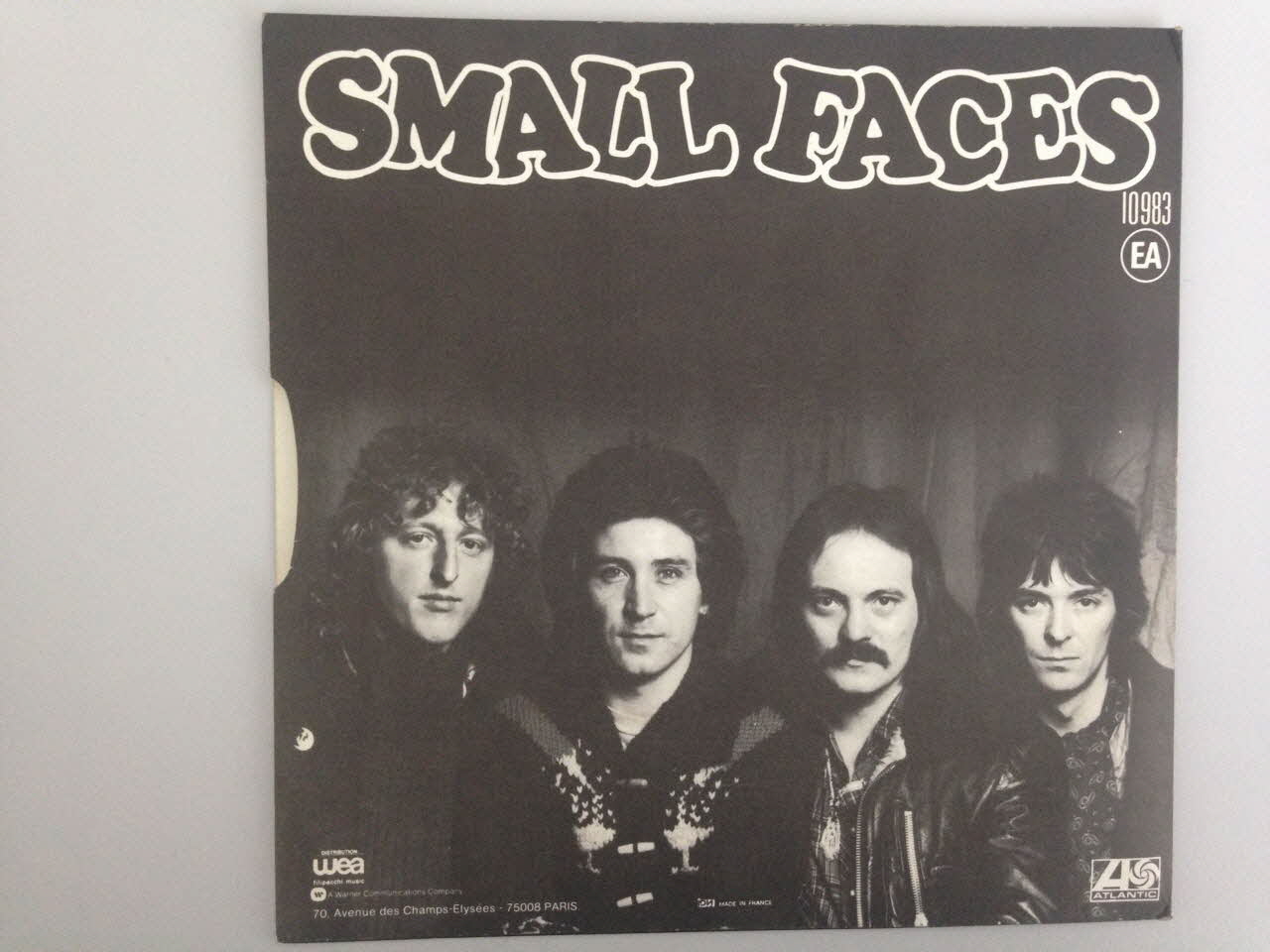 Small Faces ; Wea Filipacchi Music; ; Atlantic Records disque 45 tours Lookin' for a love France 1977/8/10 2001.69.16.3945.1-2 Photo