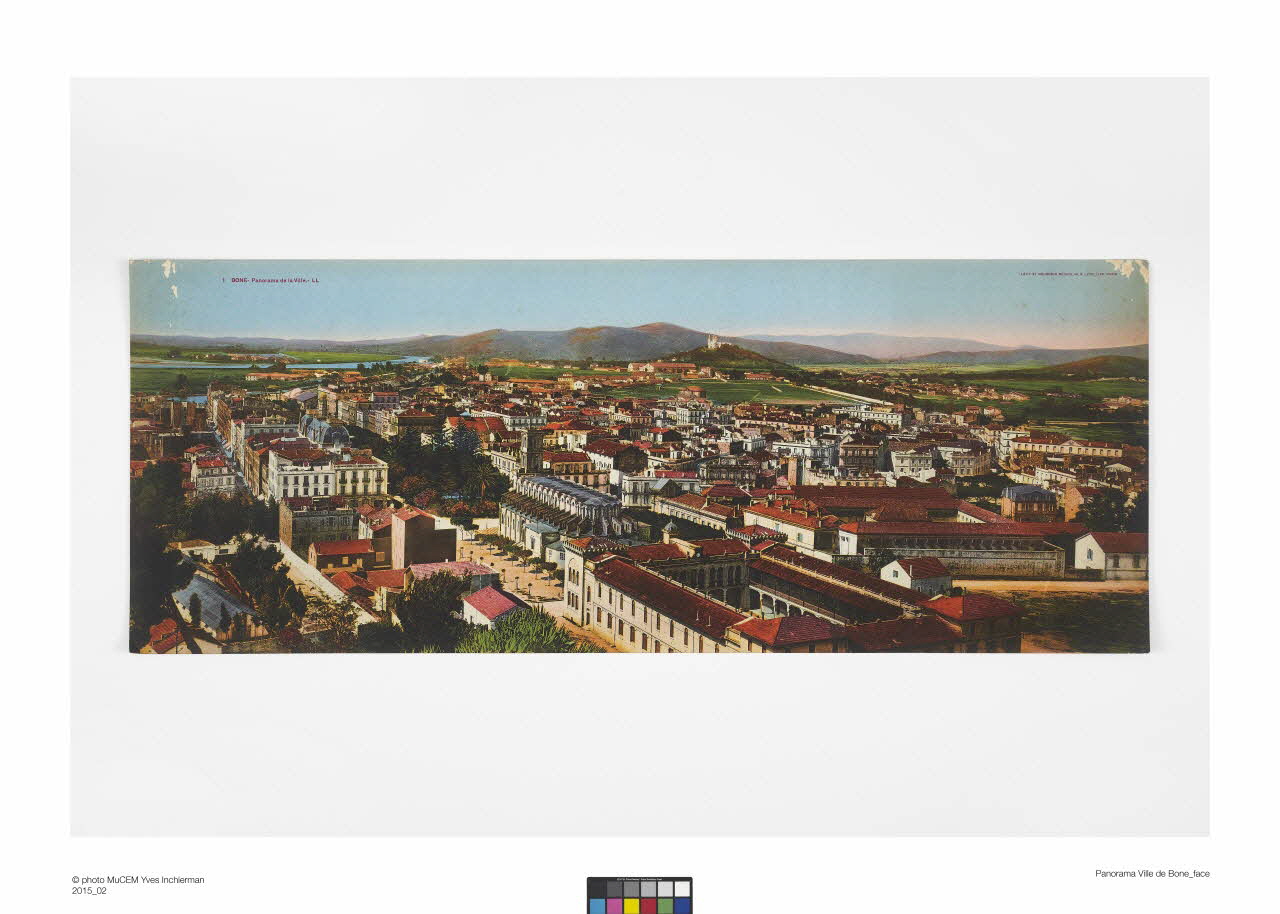 Lévy et Neurdein réunis chromolithographie Bone - Panorama de la ville Ile-de-France, France 1900-1950 2016.8.3 Photo Mucem/ Yves Inchierman