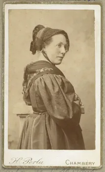 H. Perla photographie Album n°2 du Musée d'ethnographie du Trocadéro Rhône-Alpes, France 1875-1899 Ph.1944.41.194  Photo Mucem/Perla, H.