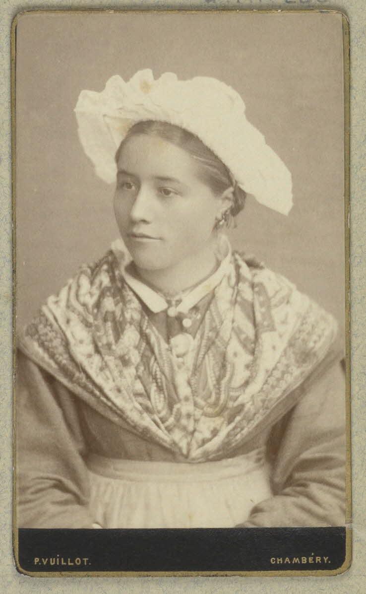 P. Vuillot photographie Album n°2 du Musée d'ethnographie du Trocadéro Rhône-Alpes, France 1875-1899 Ph.1944.41.206 Photo