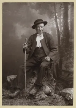 Alfred Gendraud photographie Album n°1 du Musée d'ethnographie du Trocadéro Auvergne, France 1875-1899 Ph.1944.41.21  Photo Mucem/Gendraud, Alfred