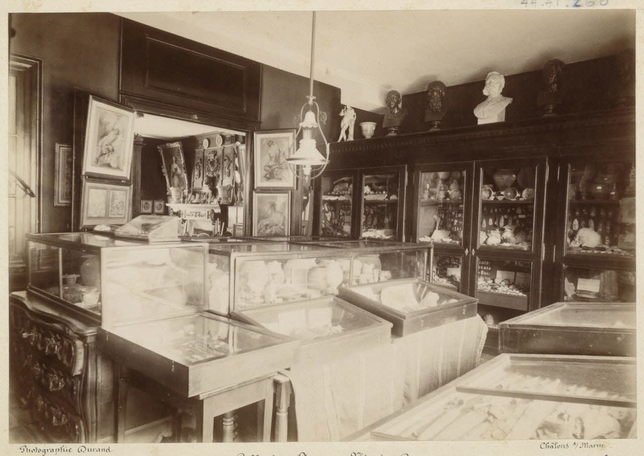 Durand photographie Album n°2 du Musée d'ethnographie du Trocadéro ; Collection Auguste Nicaise Champagne-Ardenne, France 1875-1899 Ph.1944.41.260 Photo Mucem / André Durand