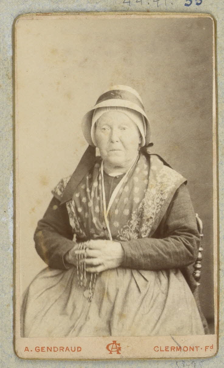 Alfred Gendraud photographie Album n°1 du Musée d'ethnographie du Trocadéro Auvergne, France 1875-1899 Ph.1944.41.35 Photo