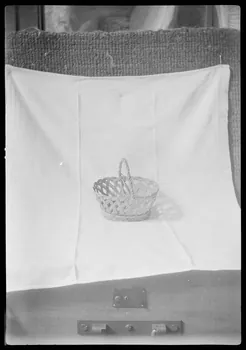 Suzanne Tardieu-Dumont ; Guy Moinet photographie Fontenay-le-Comte : Musée vendéen Pays de la Loire, France 1943/7/28 Ph.1943.213.28 Photo