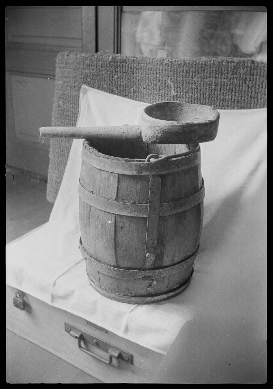 Suzanne Tardieu-Dumont ; Guy Moinet photographie Fontenay-le-Comte : Musée vendéen Pays de la Loire, France 1943/7/28 Ph.1943.213.30 Photo