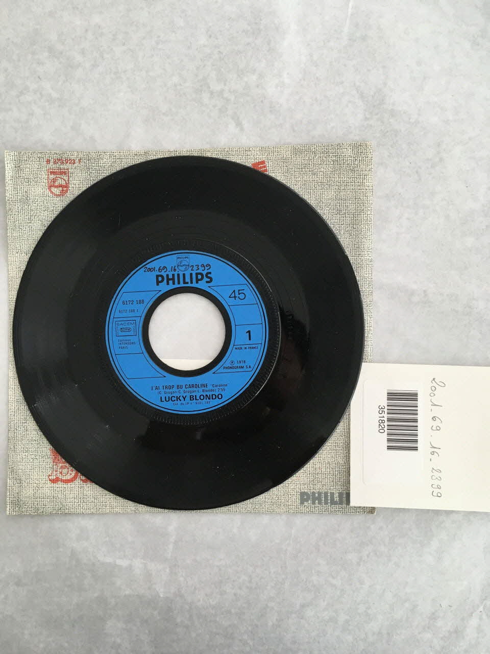 Lucky Blondo disque 45 tours Les petites dentelles 1978 2001.69.16.2399  Photo