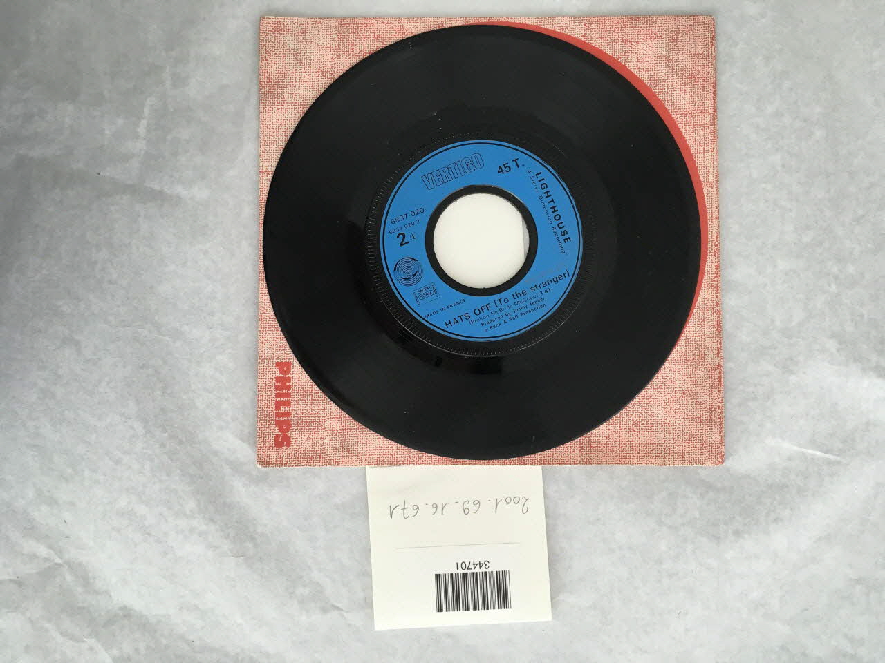 disque 45 tours Hats off 2001.69.16.671 Photo