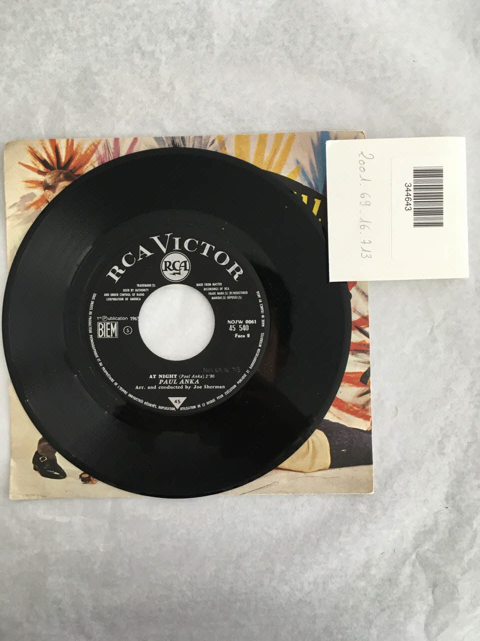 Paul Anka ; RCA; disque 45 tours At night 1963 2001.69.16.713 Photo