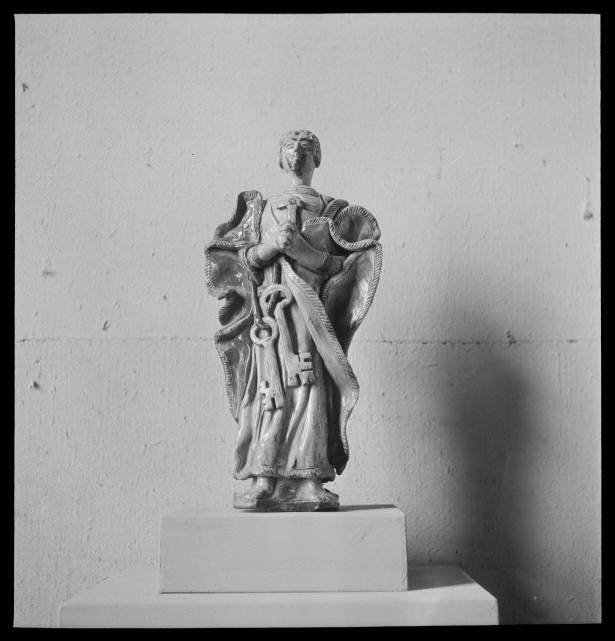 Pierre Soulier photographie Paris. Musée du Louvre. Exposition. Musées nationaux : nouvelles acquisitions réalisées entre septembre 1939 et septembre 1945 (28 septembre 1945 - ?) Ile-de-France, France 1945/9/1 Ph.1945.124.12 Photo Mucem / Pierre Soulier