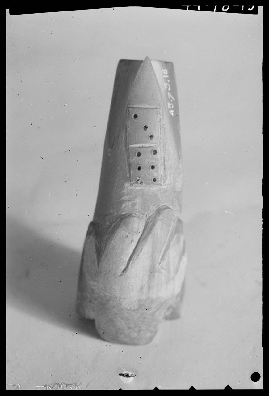 Pierre Séguy photographie Fendoir en osier de Villapans (Doubs) Ile-de-France, France 1944/1/15 Ph.1944.78.15 Photo