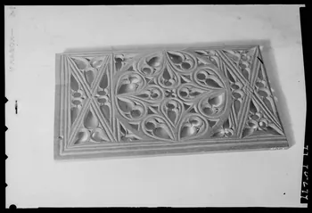 Pierre Séguy photographie Plioir à dentelle d'Allonches, Cantal Ile-de-France, France 1944/1/1 Ph.1944.78.299 Photo