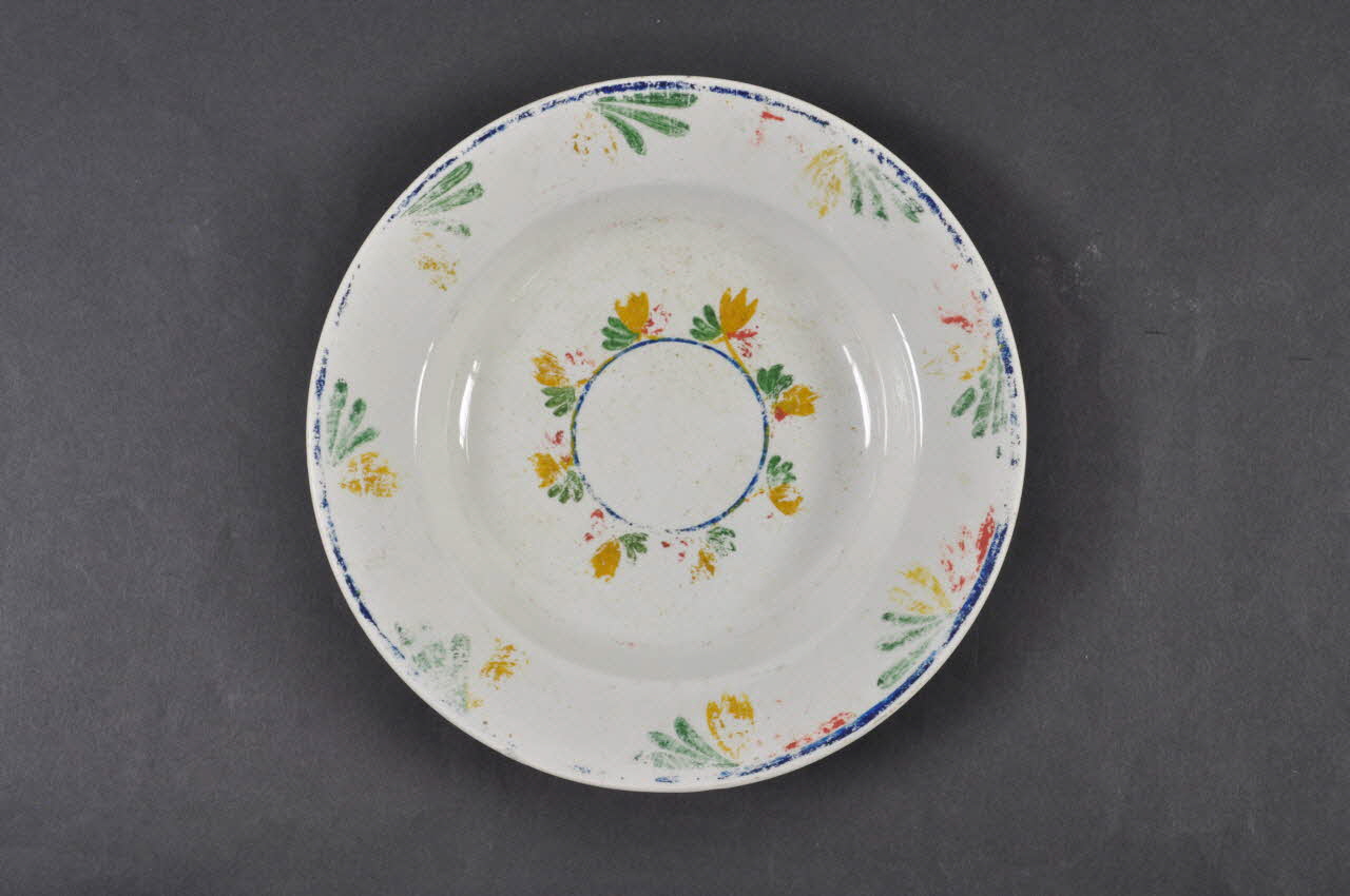 assiette creuse Nord-Pas-de-Calais, France 1900-1943 1943.37.34 Photo Mucem