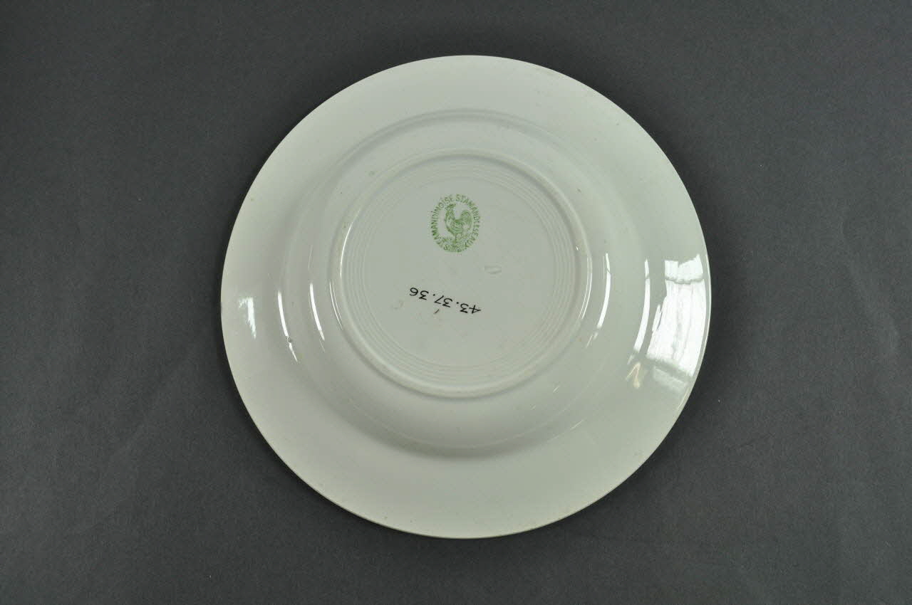 assiette creuse Nord-Pas-de-Calais, France 1900-1943 1943.37.36 Photo Mucem