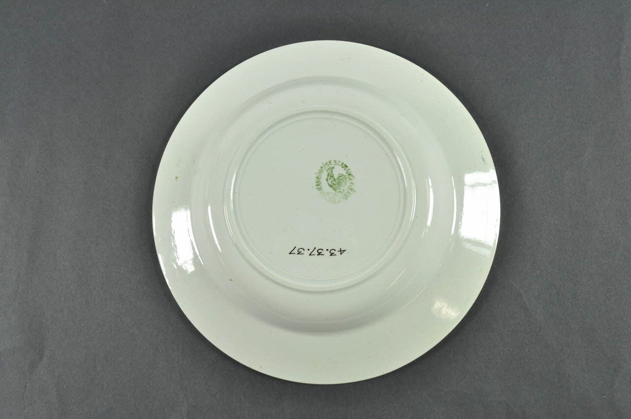 assiette creuse Nord-Pas-de-Calais, France 1900-1943 1943.37.37 Photo Mucem