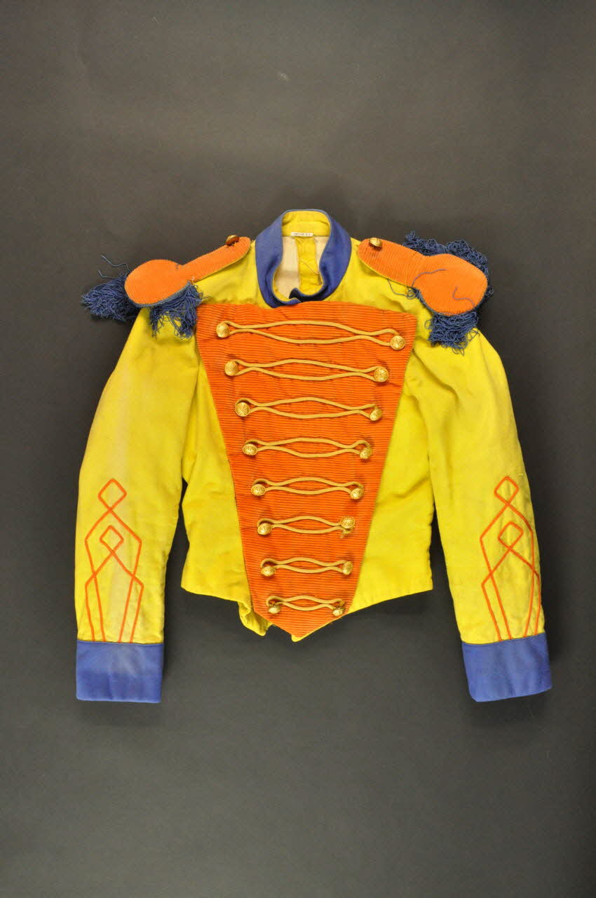 costume du docteur Paradi 1997.56.3.2  Photo Mucem
