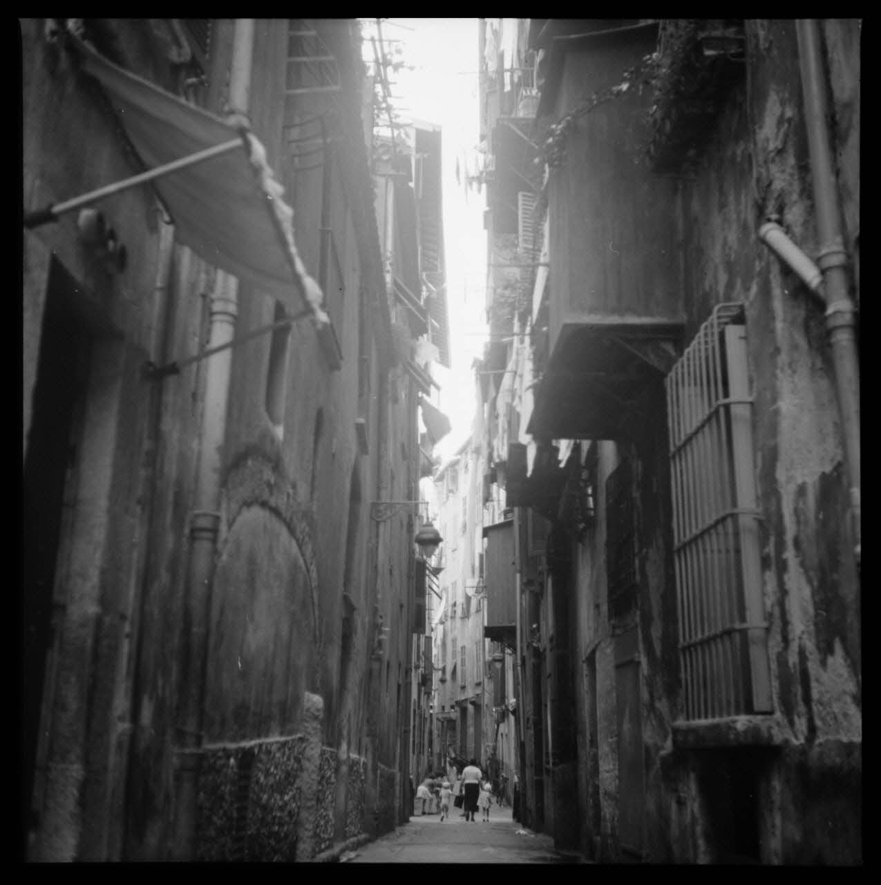 René Pasquino photographie Vieille rue Provence-Alpes-Côte d'Azur, France 1938 Ph.1960.110.20 Photo