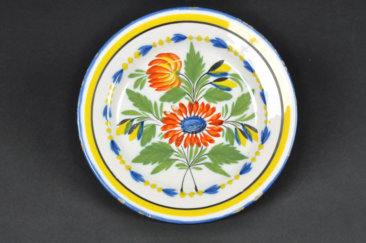 assiette plate 1943.37.68 Photo Mucem