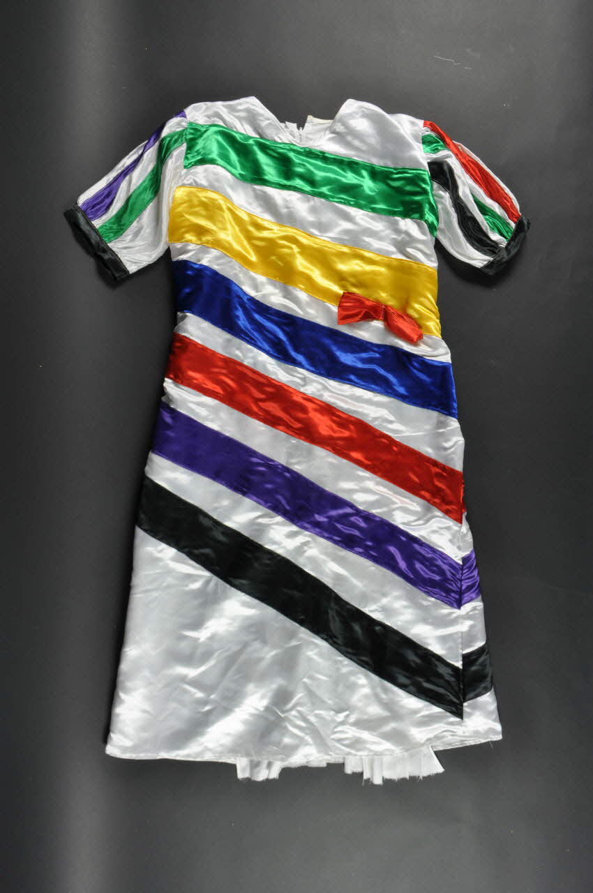 Catherine Jeannette robe costume "Colombe de la paix" Guadeloupe, France 1993 1997.65.9  Photo Mucem