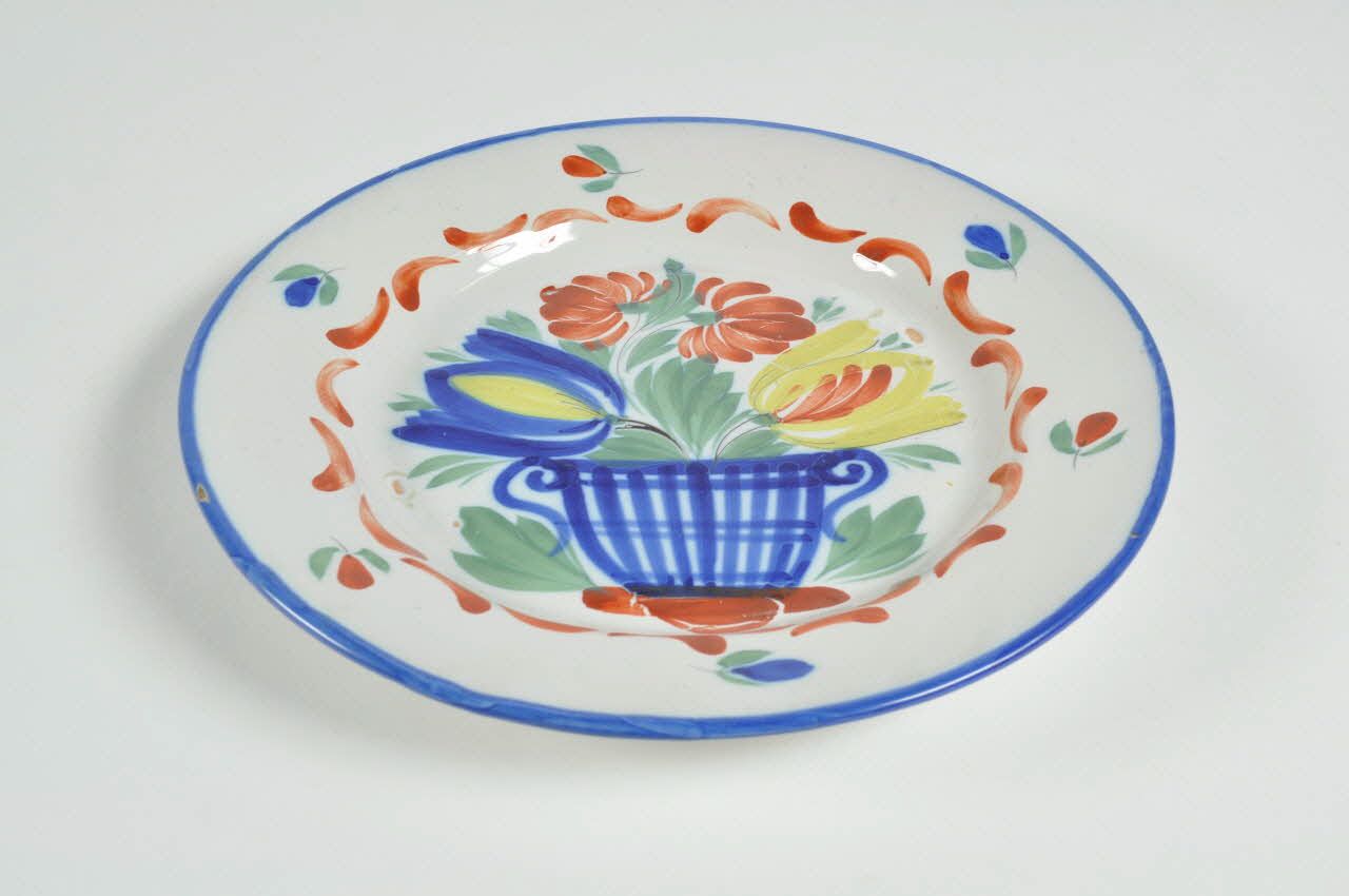 assiette plate 1943.37.75 Photo Mucem