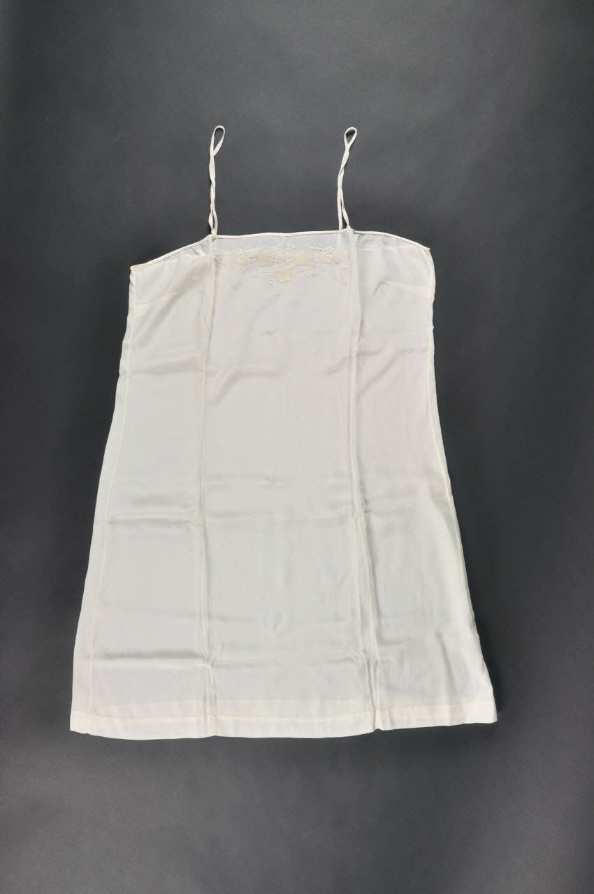 chemise de femme 1997.70.108.8 Photo Mucem